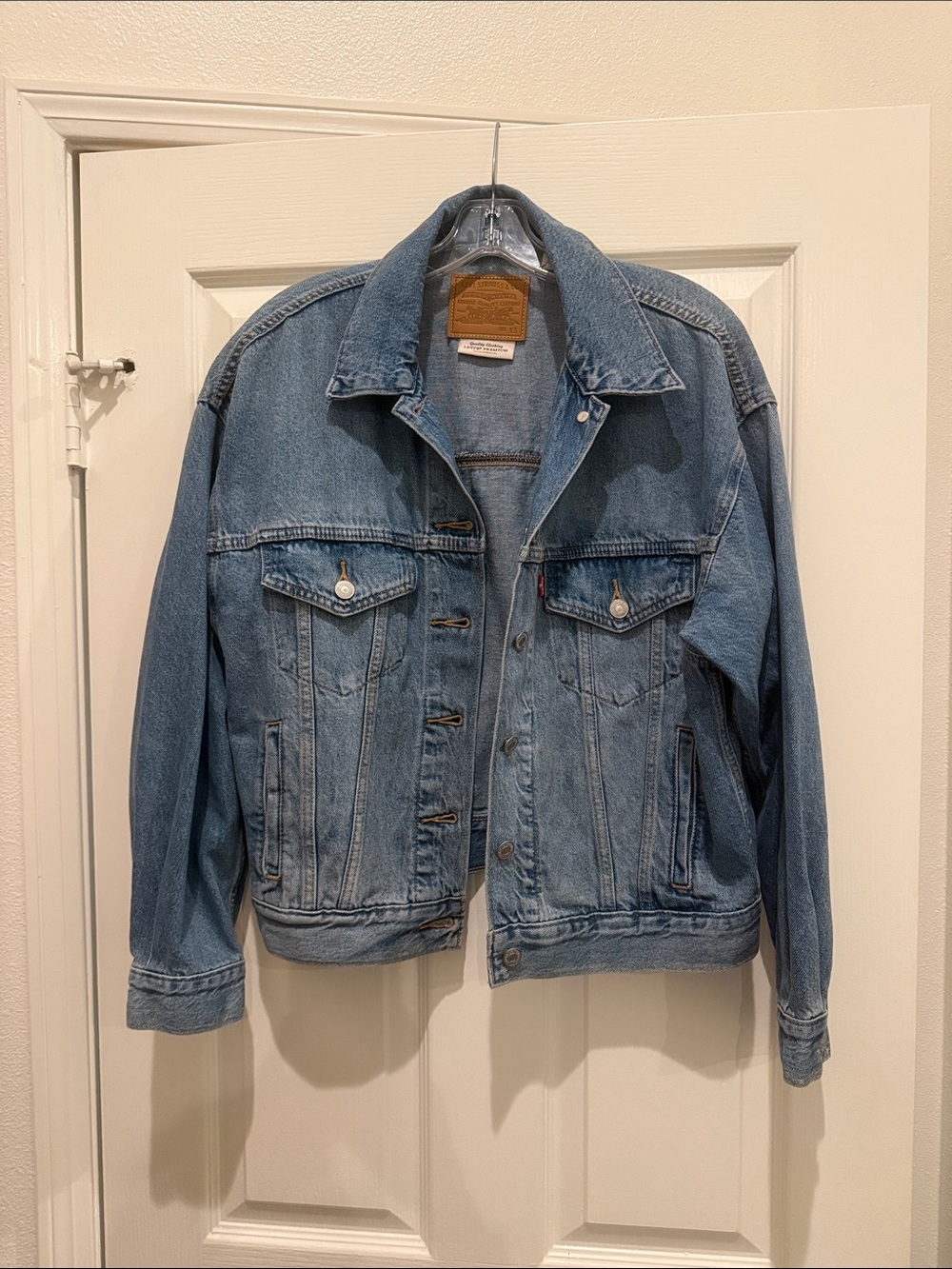 Levi’s XS Light Wash Denim Trucker Jacket Boxy Oversized Fit